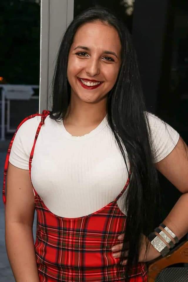 Diana Duarte sorrindo